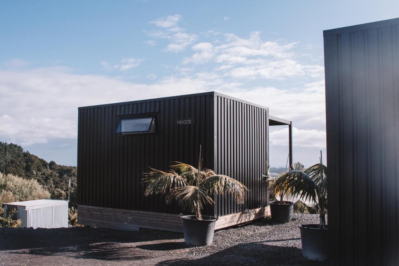 ホテル Aotearoa Surf Eco Pods Te Arai エクステリア 写真