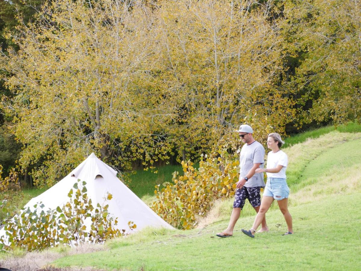 ホテル Aotearoa Surf Eco Pods Te Arai エクステリア 写真