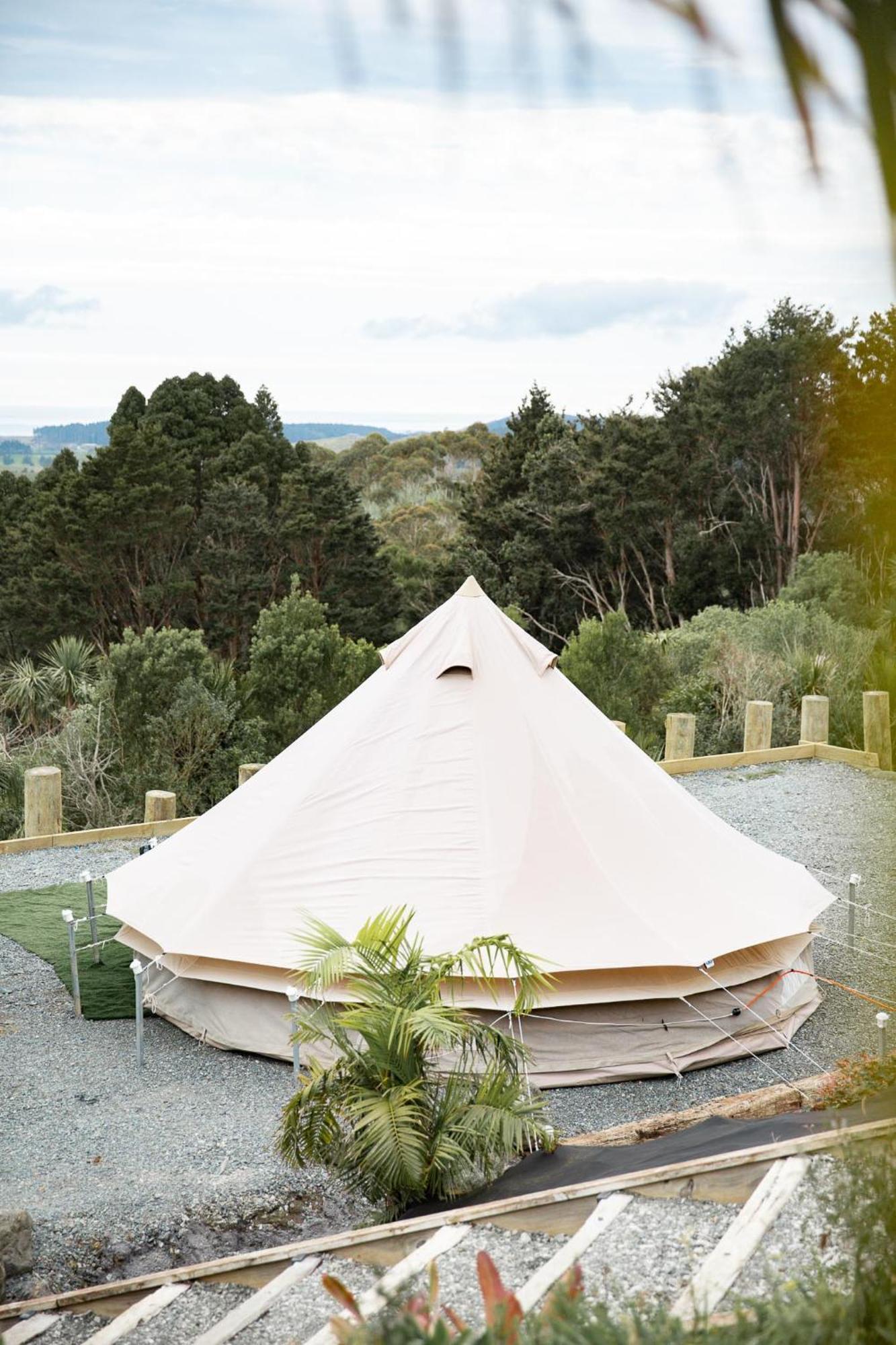ホテル Aotearoa Surf Eco Pods Te Arai エクステリア 写真