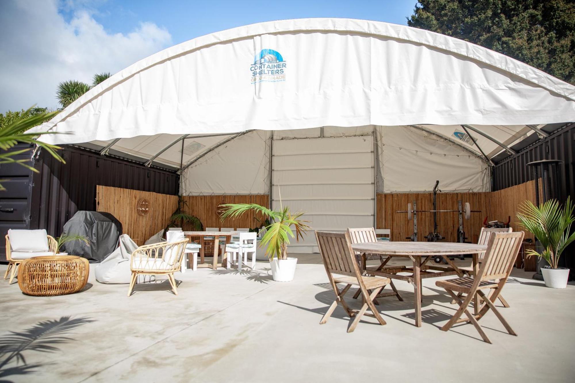 ホテル Aotearoa Surf Eco Pods Te Arai エクステリア 写真